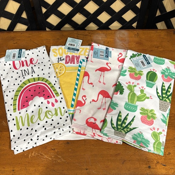 Kate's Pineapple Paradise Giveaway! $10 Entry, 16 Spots, 1 Winner! - Picture 2 of 5